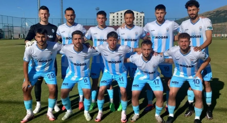 Pazarspor Hazırlık Maçında Bayburt’u yendi 1-0