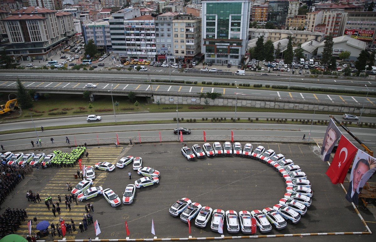 Hayırseverler Desteğiyle Rize Emniyetine Yeni Hizmet Araçları Kazandırıldı