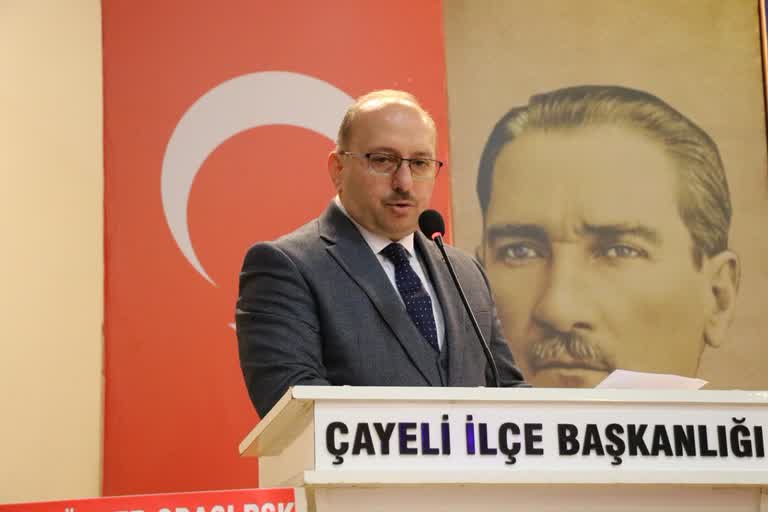 AK PARTİ ÇAYELİ İLÇE BAŞKANLIĞINA ABDÜLLATİF KÖMÜRCÜ SEÇİLDİ