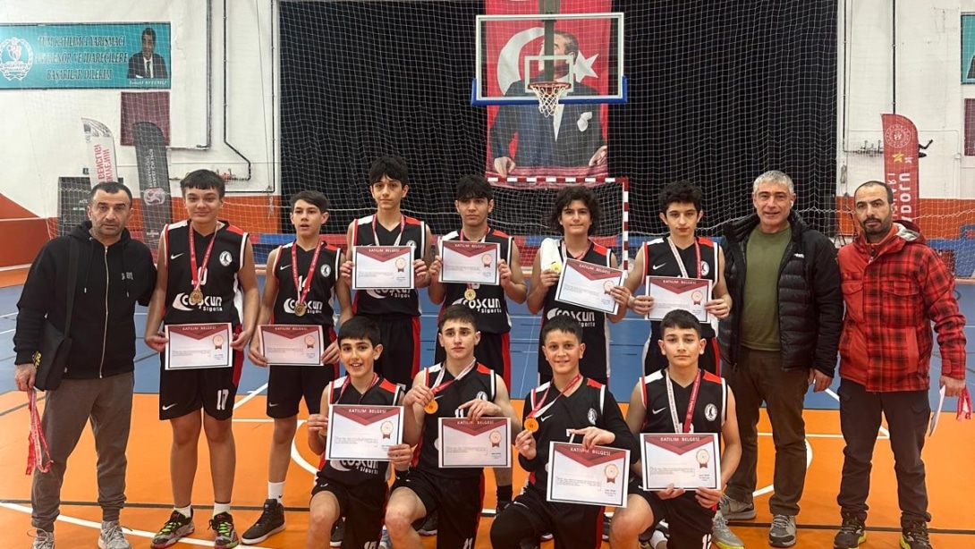 Gazi Ortaokulu Basketbol Yıldız