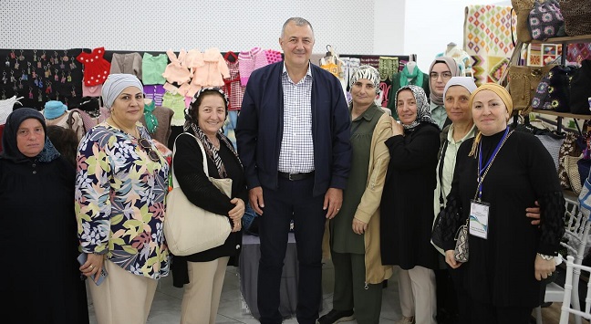 Ardeşen’de Eğitim, Bilim, Kültür ve Gastronomi Şenliği Coşkuyla Başladı