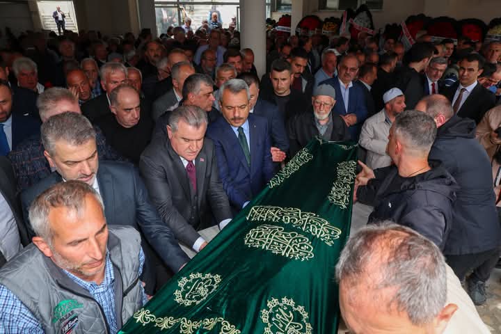 Bakan Osman Aşkın Bak’ ın Amcası Vefat Etti