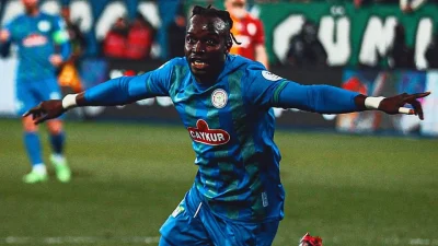 Çaykur Rizespor’un golcü oyuncusu Ali Sowe, bu sezon yaşadığı gol