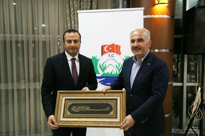 Rize Aile ve Sosyal Hizmetler İl Müdürü olarak görev yaparken