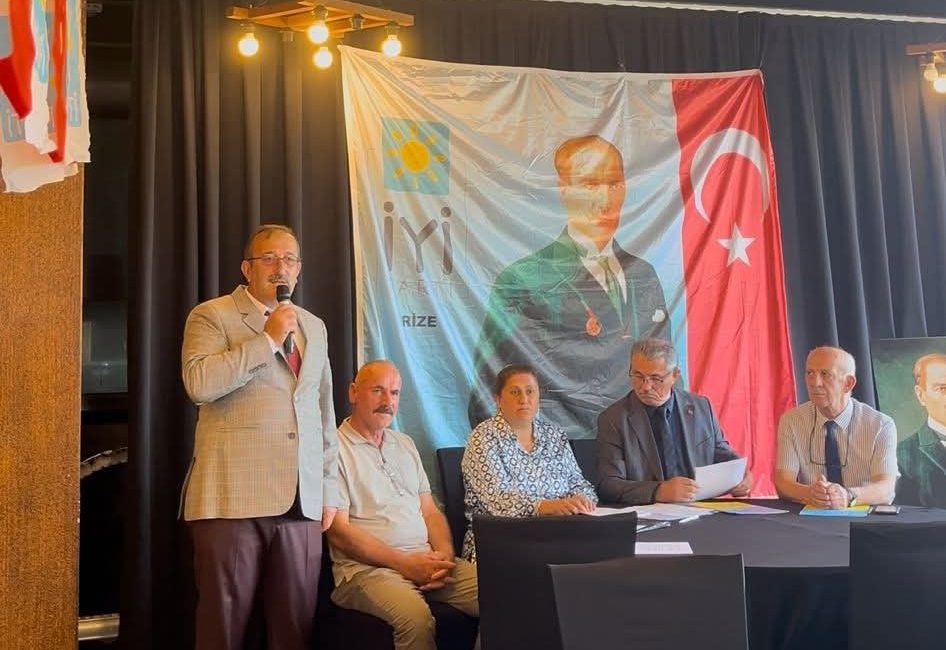 İYİ Parti Derepazarı İlçe Başkanlığı kongresi gerçekleştirildi. Mevcut Başkan İsmail