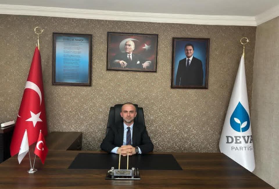 DEVA Partisi Rize İl Başkanı M. Engin Korkmaz, Prof. Dr.