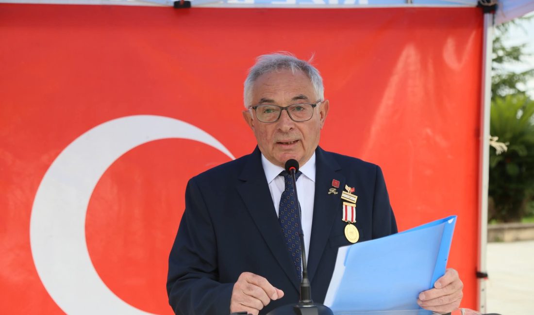 Rize'de 19 Eylül 'Gaziler Günü' kapsamında Rize Valiliği tören alanında