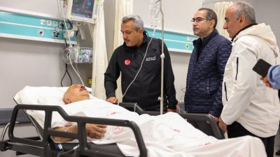 Vali İhsan Selim Baydaş, dün gece Kalkandere-İkizdere yolu üzerinde seyir