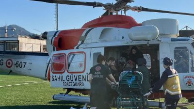 Artvin’in Borçka ilçesinde meydana gelen sel felaketi nedeniyle kara yolu