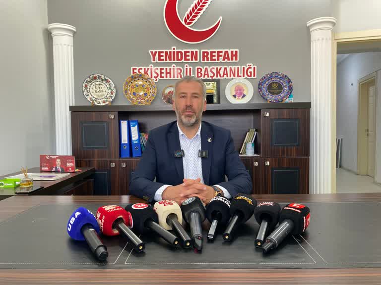 Yeniden Refah Partisi Eskişehir İl Başkanı Faruk Güler, üniversitelerin açılmasına