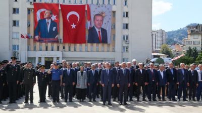 Gazi Mustafa Kemal Atatürk’ün Rize’ye gelişinin 101. yıldönümü, Valilik tören