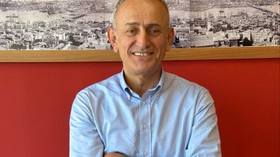 Konut kredi faiz oranlarının düşmesini bekleme. Zaten ilerde oran düşse