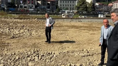 Rize’nin Güneysu ilçesinde uzun süredir beklenen otogar projesi hayata geçiriliyor.