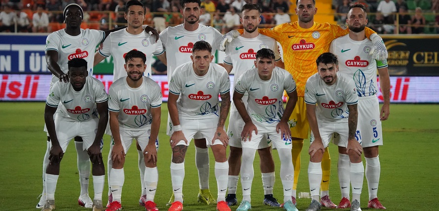 Antalyaspor deplasmanında alınan 5-2’lik tarihi galibiyet, Çaykur Rizespor camiasına adeta