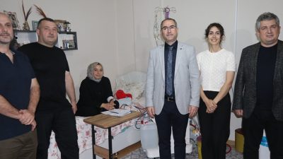 Rize’de böbrek yetmezliği tedavisi gören Eda Gül Genç (27), evine