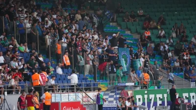 Çaykur Rizespor yönetimi, son haftalarda iç saha maçlarında tribünlerin dolmamasından