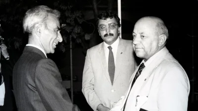 Meslek yaşamı boyunca saygın basın-yayın kuruluşlarında önemli görevler üstlenen Cengiz