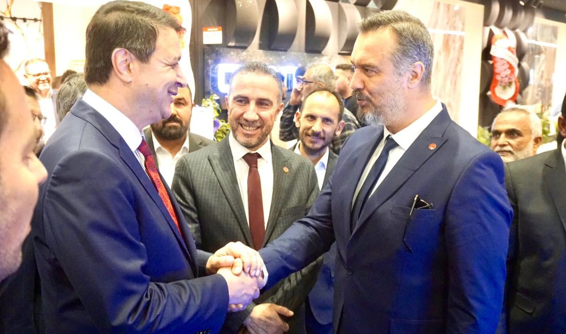 Kayseri Mobilya Fuarı’nda düzenlenen buluşmada, Saadet Partisi Kayseri İl Başkanı