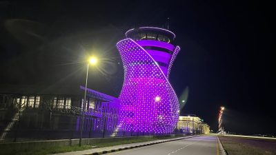 Rize-Artvin Havalimanı hava trafik kontrol kulesi, “Ekim Ayı Meme Kanseri