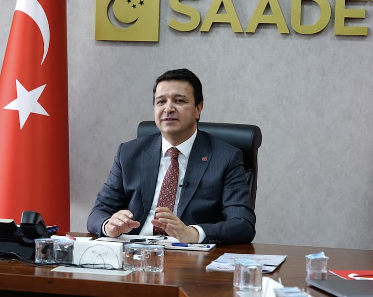 Saadet Partisi Genel Başkanı Mahmut Arıkan, partisinin Başkanlık Divanı toplantısı