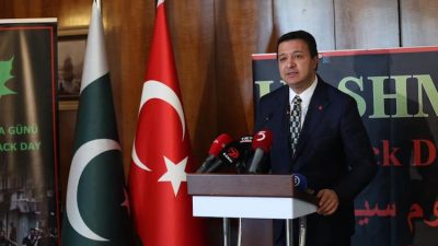 Saadet Partisi Genel Başkanı Mahmut Arıkan, Pakistan Büyükelçiliği’nde düzenlenen Keşmir