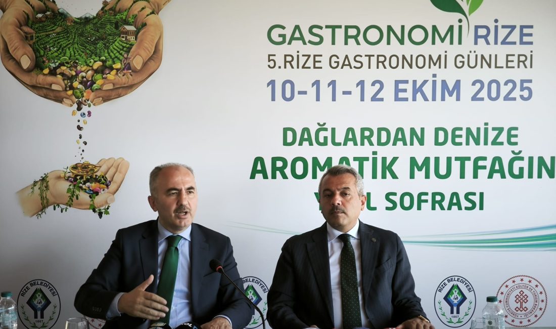 Vali İhsan Selim Baydaş ve Rize Belediye Başkanı Rahmi Metin,