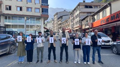 İsrail tarafından Gazze’de yapılan haksız katliamlara İkizdere ilçesinde tepkiler gösterildi.
