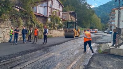 KARAYOLUNDA ASFALT YENİLEME ÇALIŞMASI BEĞENİLDİ