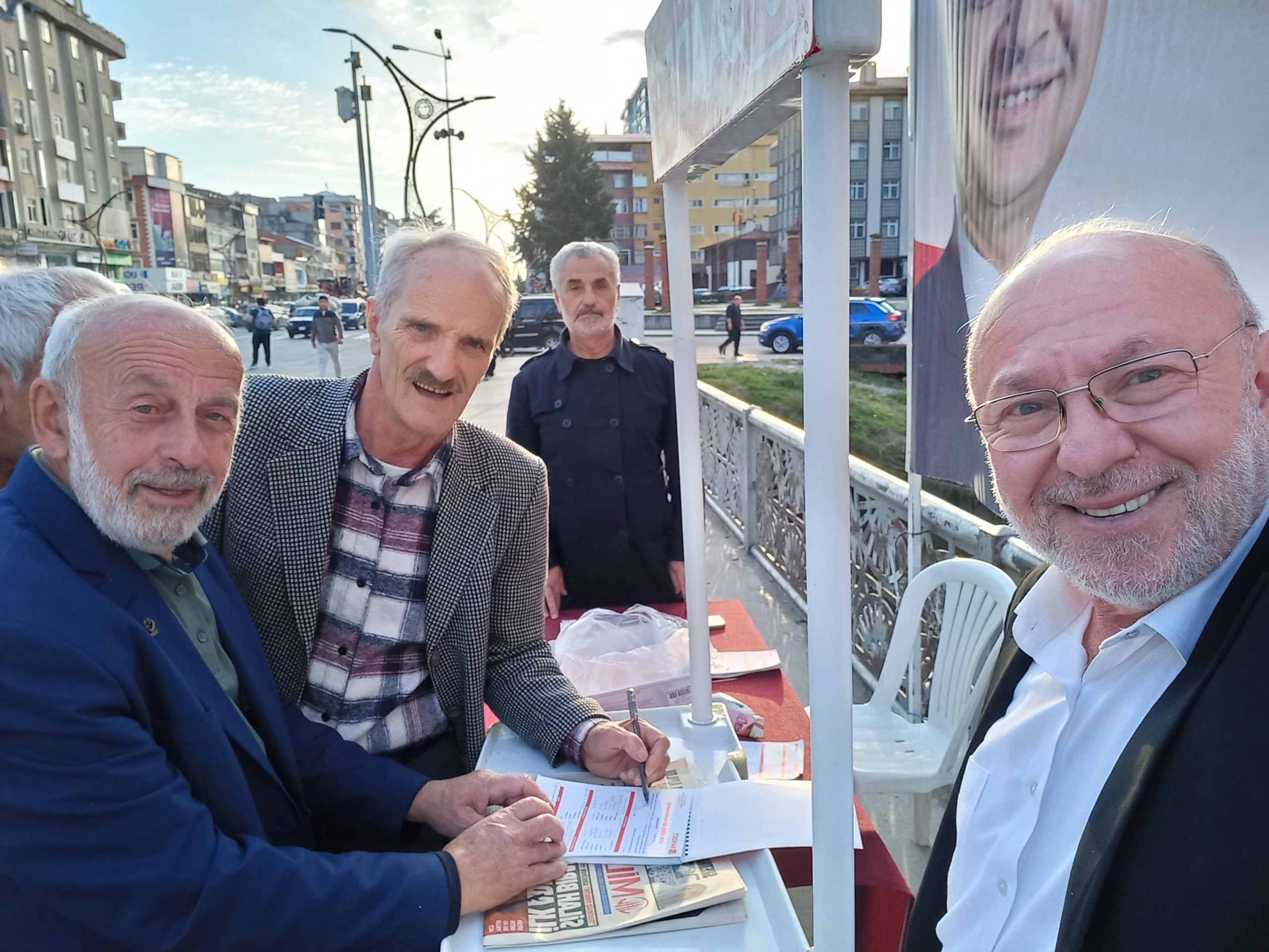 Saadet Partisi Ardeşen ilçe Başkanı Şahin Ali Döne: üye kayıt