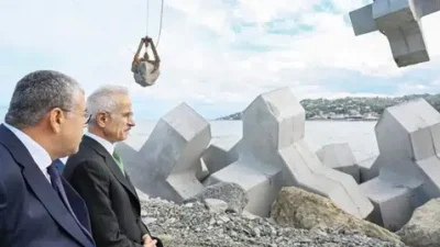 Ulaştırma ve Altyapı Bakanı Abdulkadir Uraloğlu, Rize'de inşası devam eden