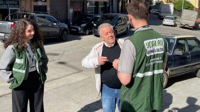 Yeşilay Rize Şubesi, Yeşilay Danışmanlık Merkezi (YEDAM) personelleriyle birlikte merkez