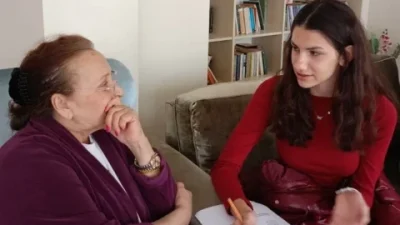 Trabzon'da Akçaabat Fen Lisesi öğrencileri, Köşk Huzurevi'nde yaşlılara teknoloji ve