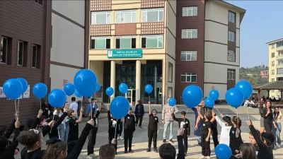 Rize'de 14 Kasım Dünya Diyabet Günü kapsamında düzenlenen farkındalık etkinliklerinde,