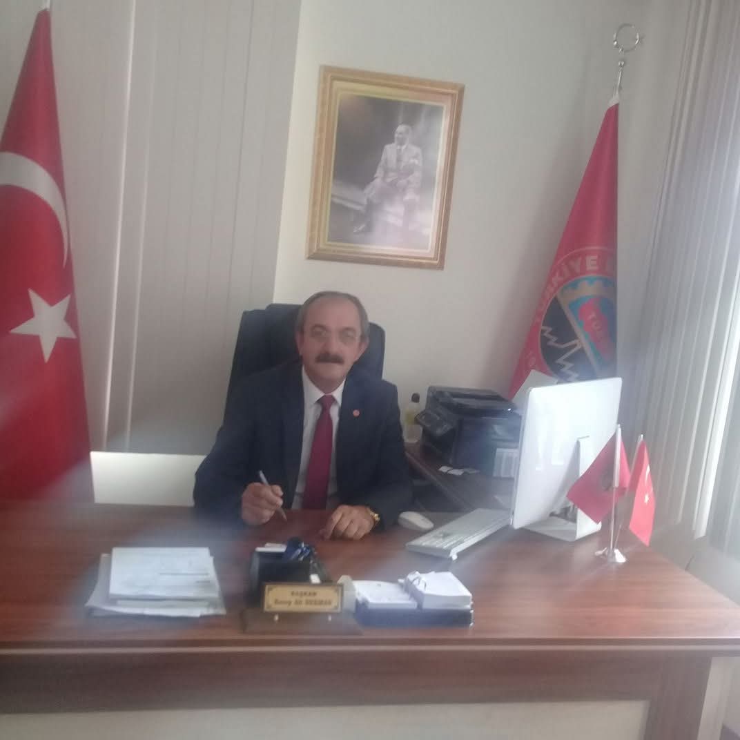 Türkiye Emekliler Derneği (TÜED) Rize Şube Başkanı Recep Ali Derman,