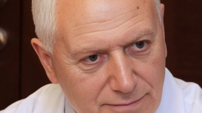 1944 yılında, Rize’nin Pazar ilçesine bağlı küçük bir köyde dünyaya