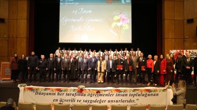 İsmail Kahraman Kültür Merkezi’nde düzenlenen 24 Kasım Öğretmenler günü programı