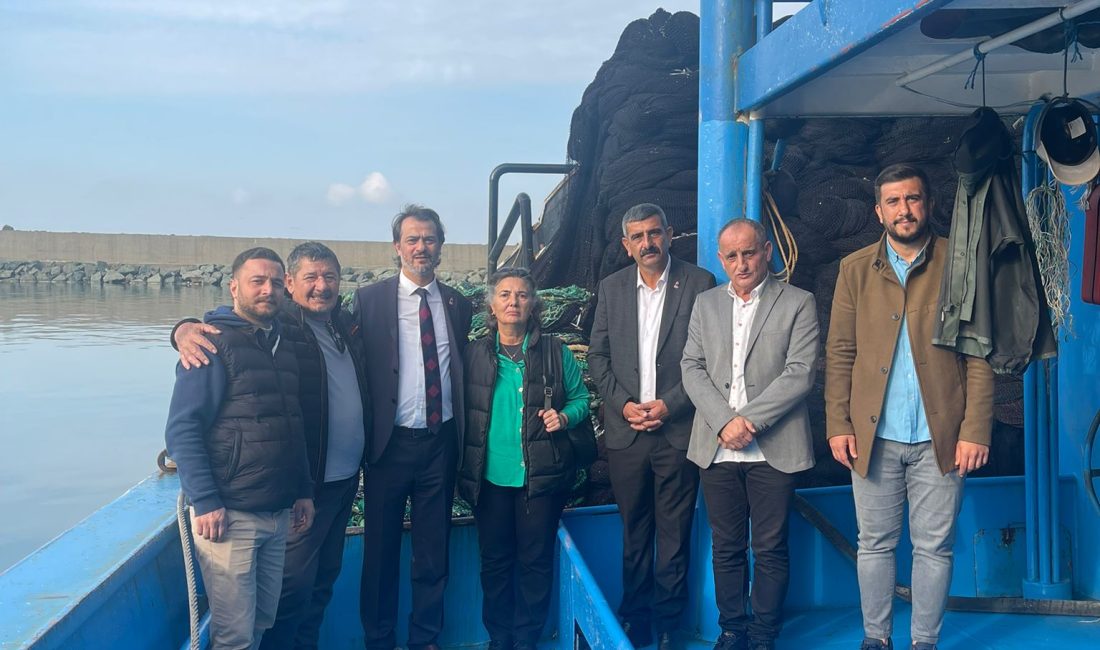 Rize’nin Pazar ilçesine bağlı Balıkçı Köyü’nde deniz üzerinde yürütülen kafes