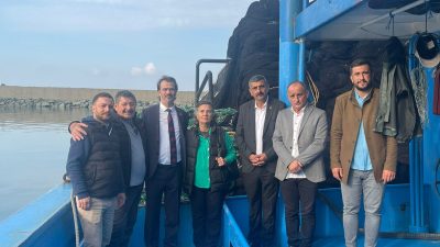 Rize’nin Pazar ilçesine bağlı Balıkçı Köyü’nde deniz üzerinde yürütülen kafes