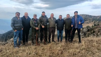 Rize’nin İkizdere ilçesinde son aylarda ev ve arı kovanlarına çok