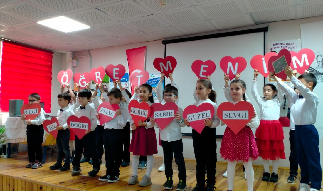 24 Kasım Öğretmenler Günü İkizdere ilçesinde coşkuyla kutlandı