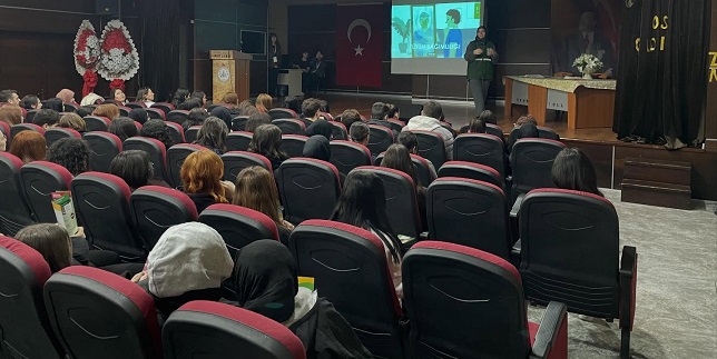 Rize Yeşilay İl Başkanlığı, gençleri tütün bağımlılığına karşı bilinçlendirmek amacıyla