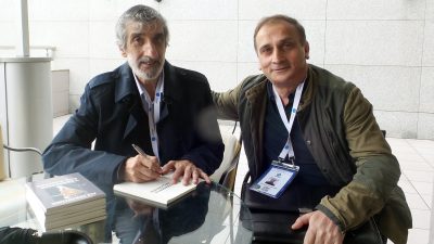 Arabesk sevende sevmeyende Ali Tekintüre‘nin şarkılarını biliyor. O arabesk niyetiyle