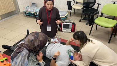 Acil Sağlık Hizmetlerinde görev yapan personellere yönelik hizmet içi eğitimler