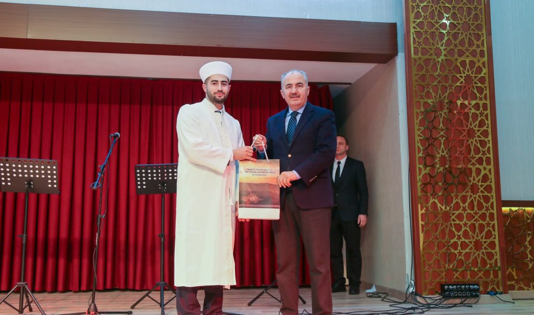 Rize Müftü Yusuf Karali Dini Yüksek İhtisas Merkezi’nde eğitimlerini tamamlayan