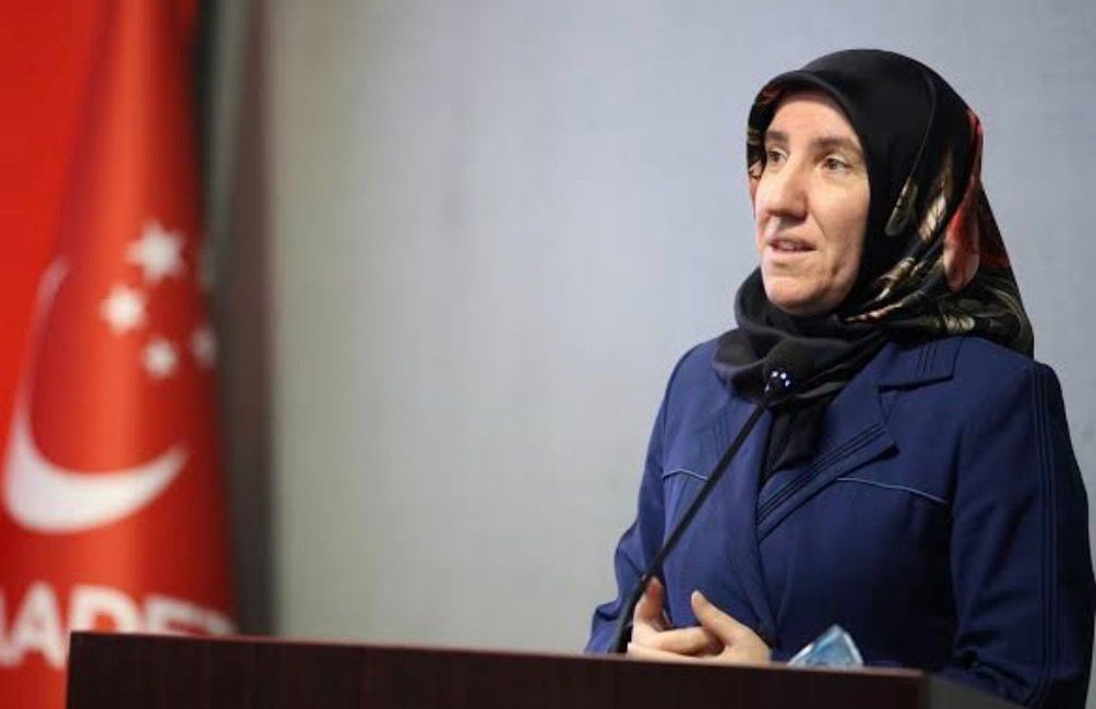 Saadet Partisi Genel Merkez Kadın Kolları Başkanı  Nurgül Beytiye