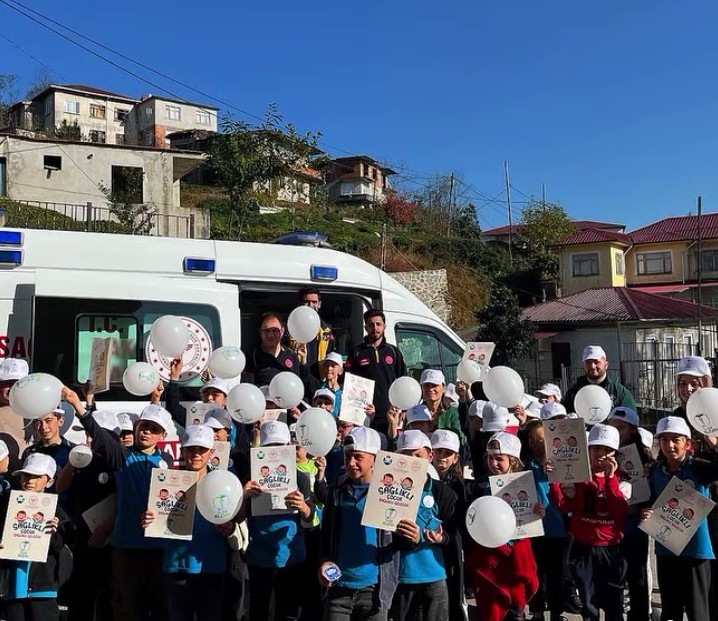 İyidere’de “Sağlıklı Çocuk, Sağlıklı Gelecek” Programı Kapsamında Farkındalık Etkinlikleri Düzenlendi