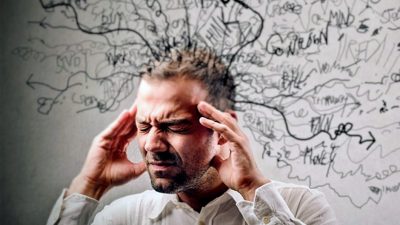 Anksiyete (kaygı bozukluğu) kaygı, korku, dehşet ve huzursuzluk hissidir. Terlemenize,