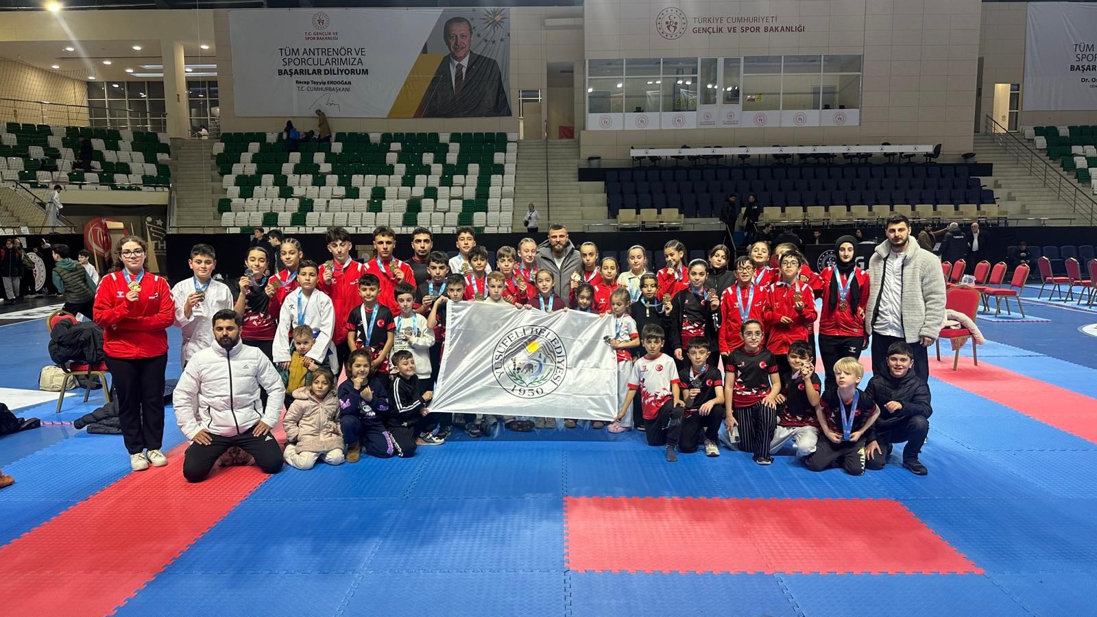 Giresun’da düzenlenen Spor Toto Yıldızlar Karate Ligi Mehmet Karaaslan Etabı’na