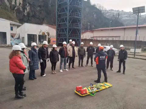 AFAD Rize, afet ve acil durumlara hazırlık çalışmaları kapsamında Enkazda