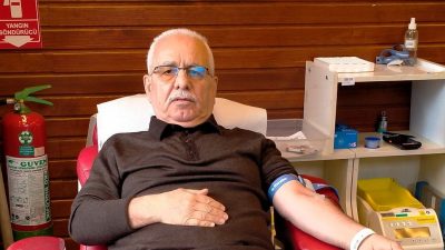 Kızılay Rize Şubesinin, Rize Belediyesi Memişağa parkında bulunan kan alma